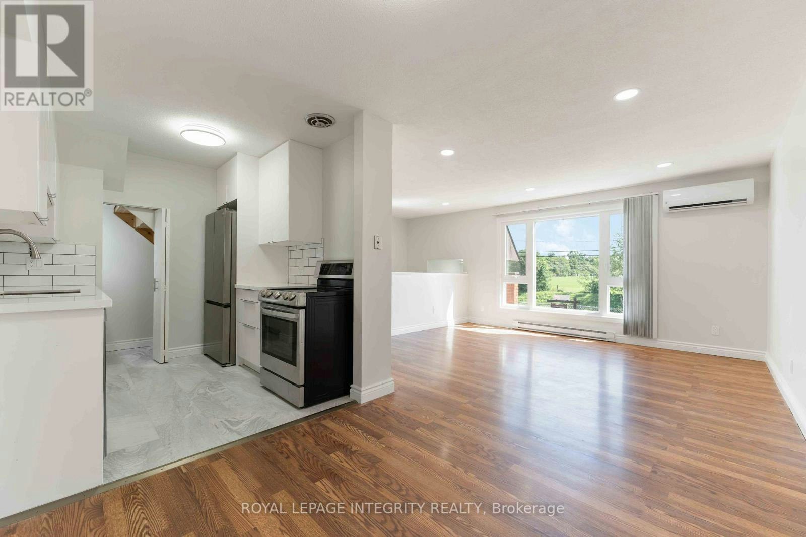 5 Banner Road, Ottawa, ON, K2H 8T3 - 13