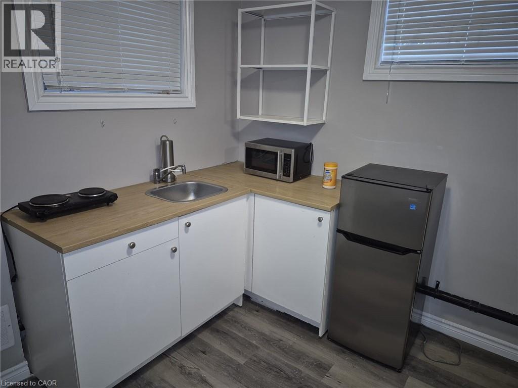 Lower-72 Ingleside Drive, Kitchener, ON, N2M 2G8 - 11