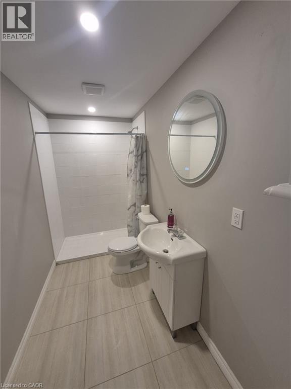 Lower-72 Ingleside Drive, Kitchener, ON, N2M 2G8 - 3