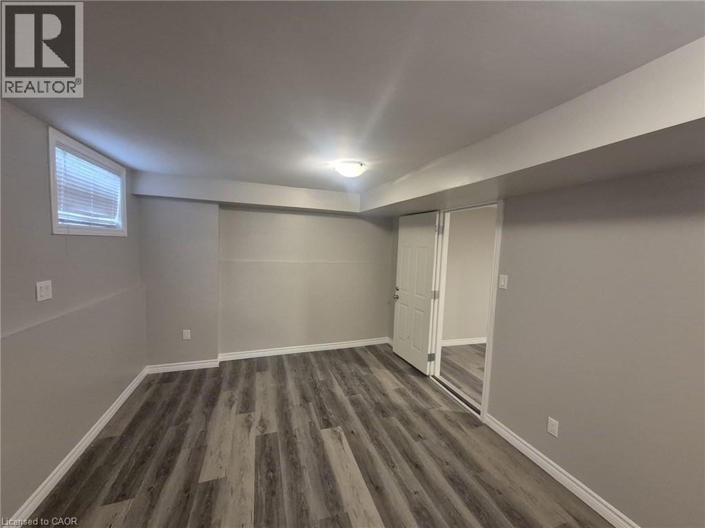 Lower-72 Ingleside Drive, Kitchener, ON, N2M 2G8 - 13