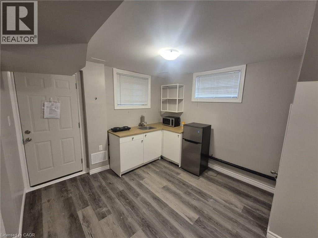Lower-72 Ingleside Drive, Kitchener, ON, N2M 2G8 - 12