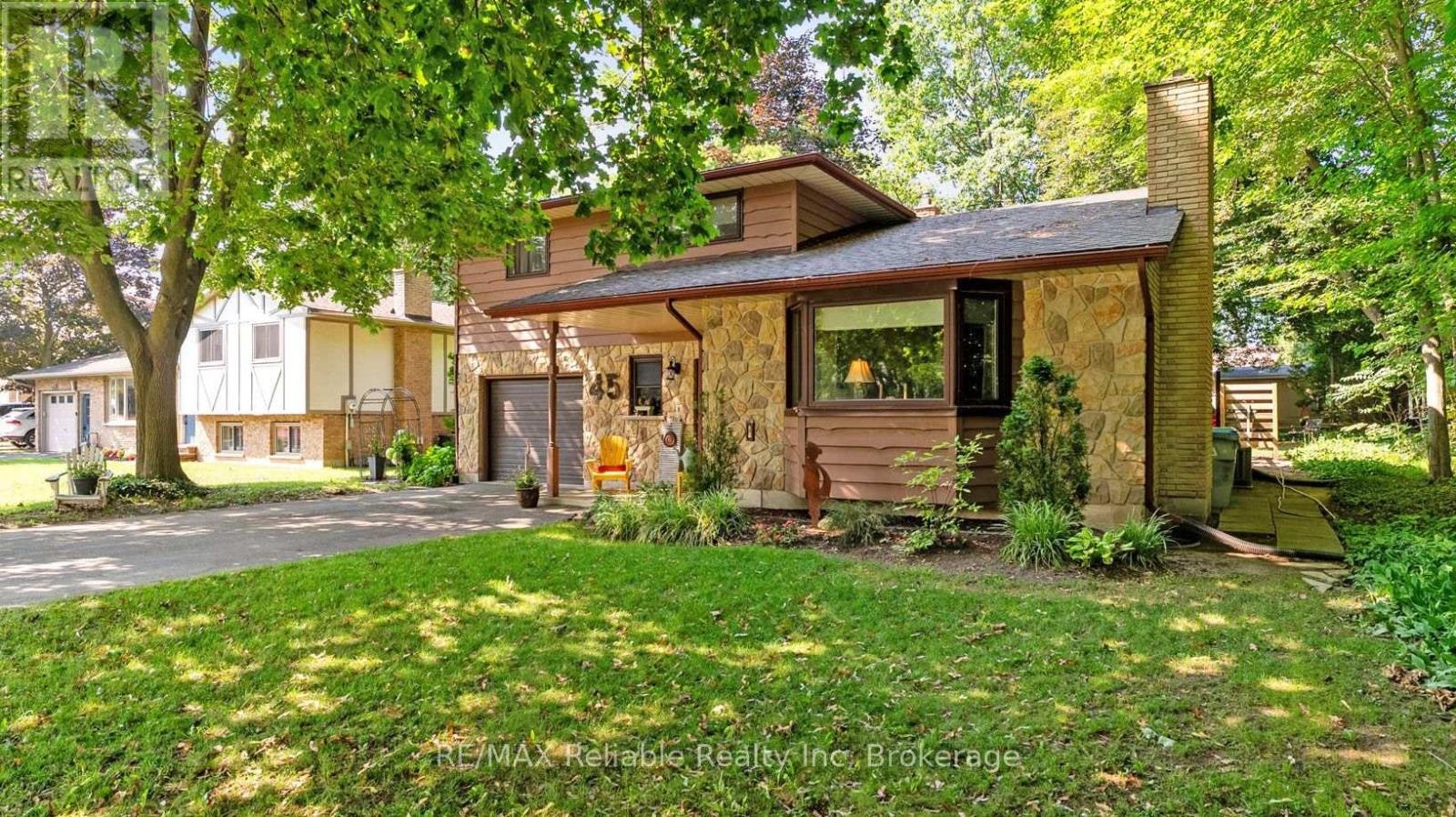45 Main Street S, Bluewater, ON, N0M 1G0