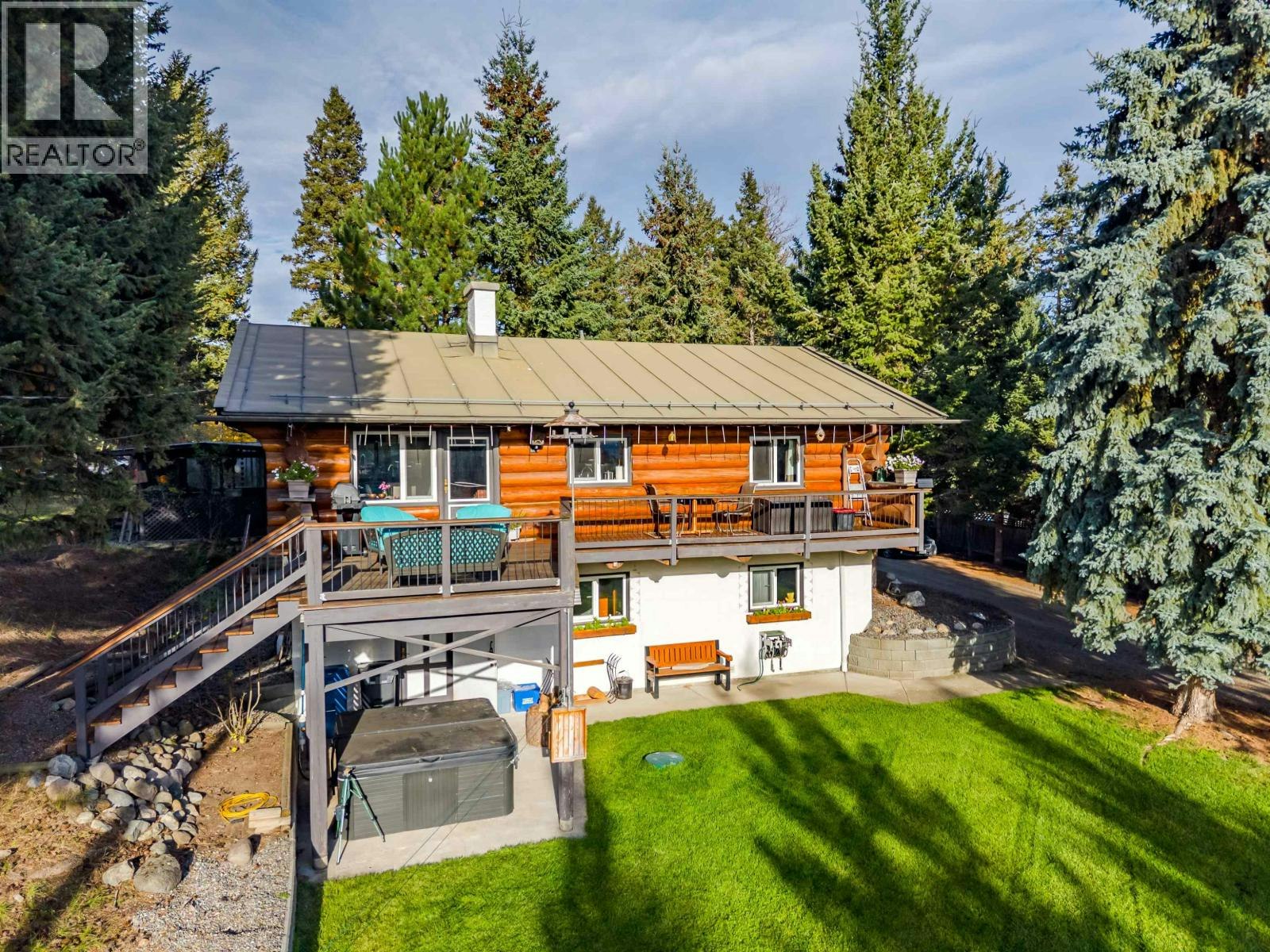 5031 Gloinnzun Drive, 108 Mile Ranch, BC, V0K 2Z0