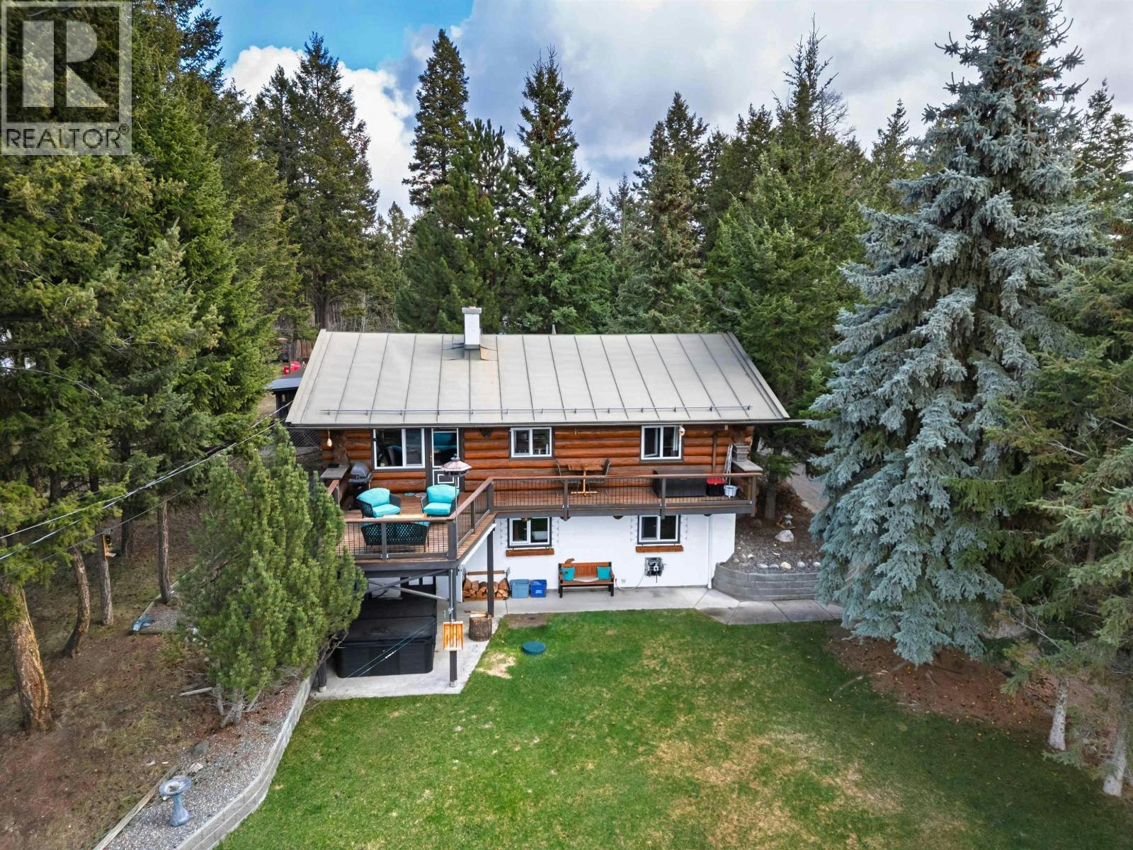 5031 Gloinnzun Drive, 108 Mile Ranch, BC, V0K 2Z0