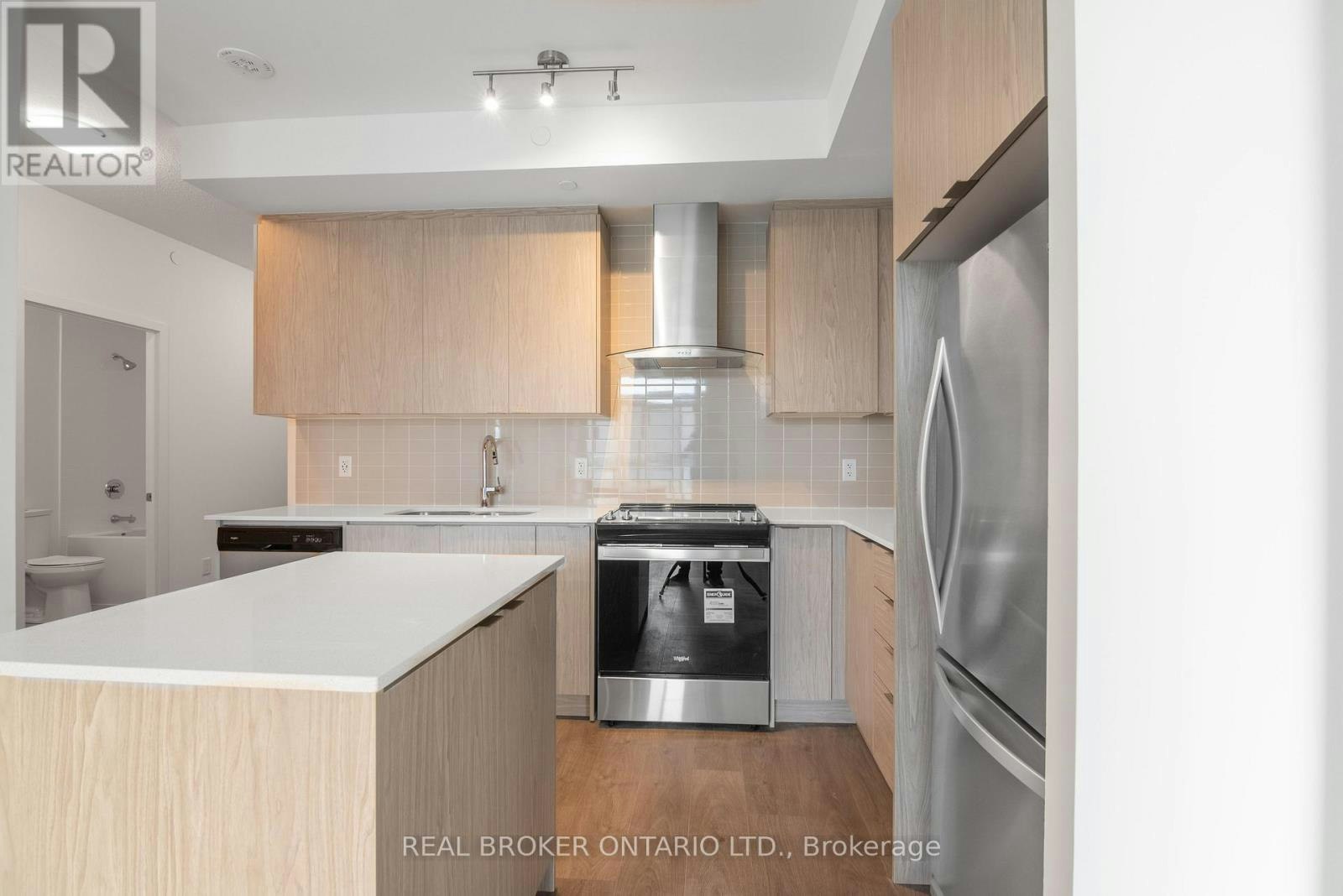 1101-55 Duke Street W, Kitchener, ON, N2G 1A6 - 14