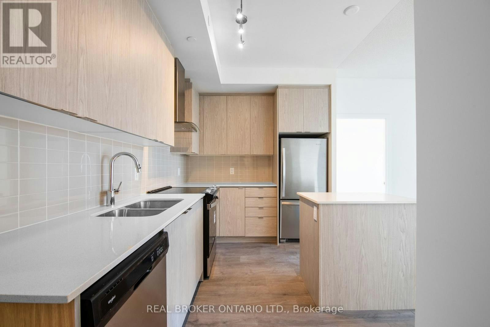 1101-55 Duke Street W, Kitchener, ON, N2G 1A6 - 16