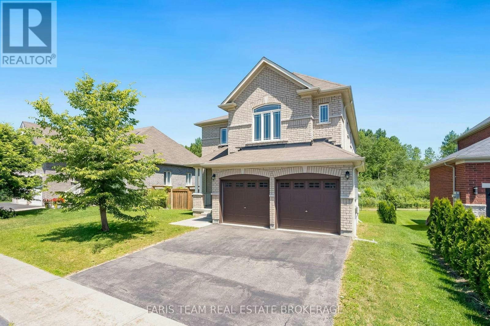 33 Pearl Street, Wasaga Beach, ON, L9Z 0G9