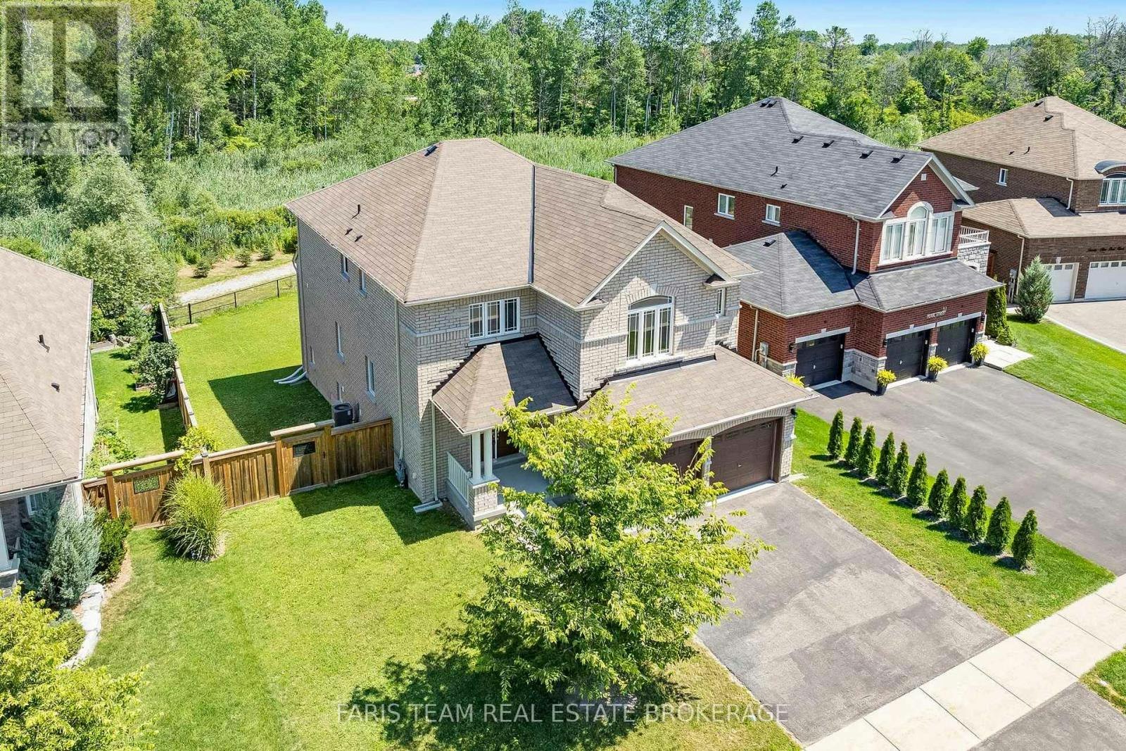 33 Pearl Street, Wasaga Beach, ON, L9Z 0G9