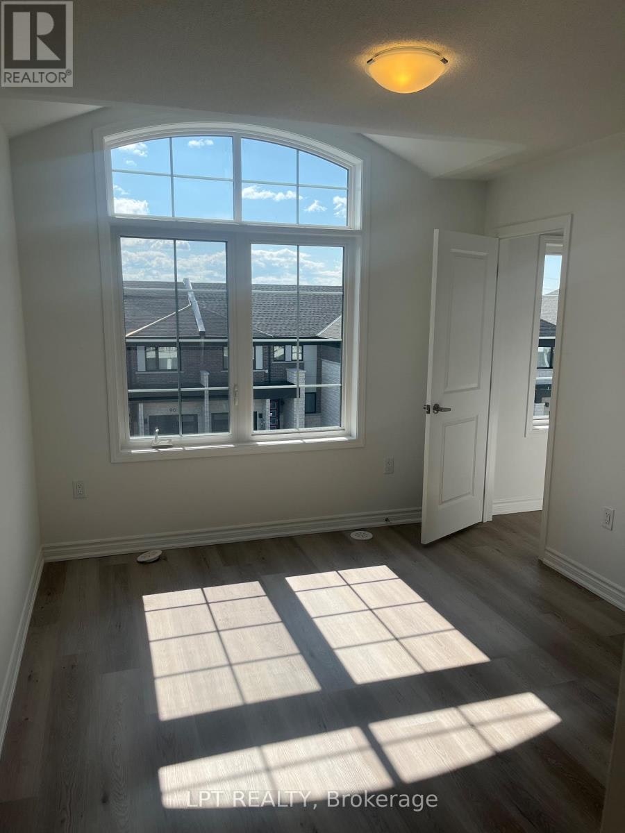 91 Vinewood Crescent, Barrie, ON, L9J 1B4 - 9