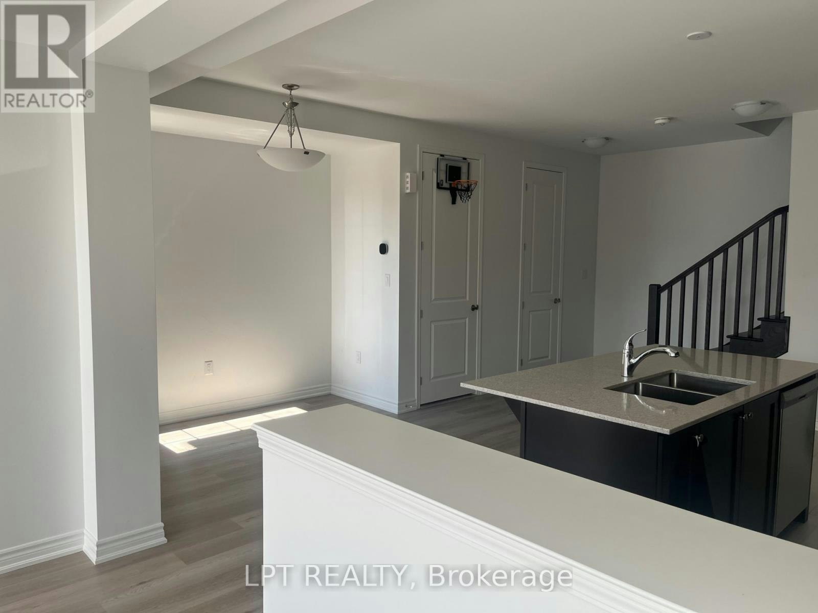 91 Vinewood Crescent, Barrie, ON, L9J 1B4 - 5