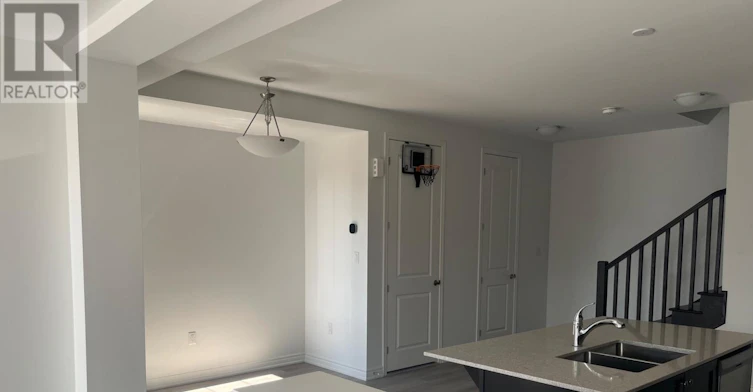 91 Vinewood Crescent, Barrie, ON, L9J 1B4 - 5