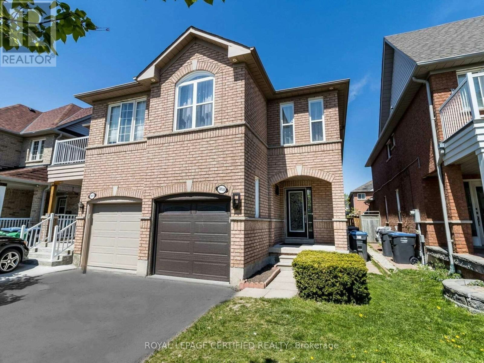 3839 Manatee Way, Mississauga, ON, L5M 6Y1