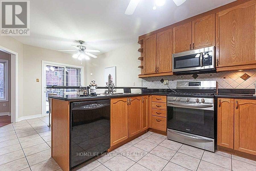 39 Savita Road, Brampton, ON, L7A 3V1 - 11