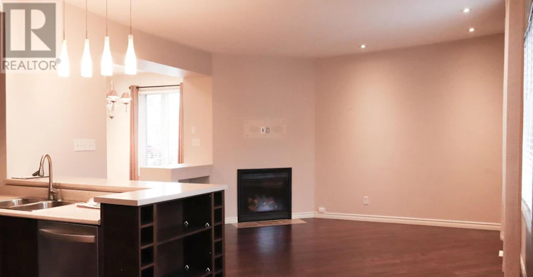 602 Rosehill Avenue, Ottawa, ON, K2S 0K3 - 5
