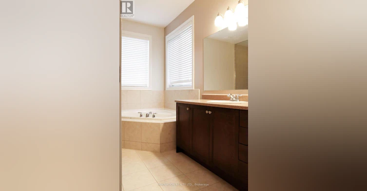602 Rosehill Avenue, Ottawa, ON, K2S 0K3 - 12