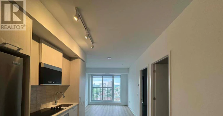 1202-10 Oak Street, Toronto, ON, M5A 0Z1 - 2