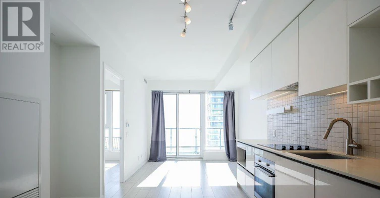 2206-898 Portage Parkway, Vaughan, ON, L4K 0J6 - 9