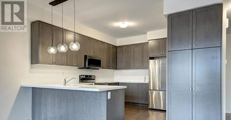 84 Holyrood Crescent, Vaughan, ON, L4H 5G2 - 3