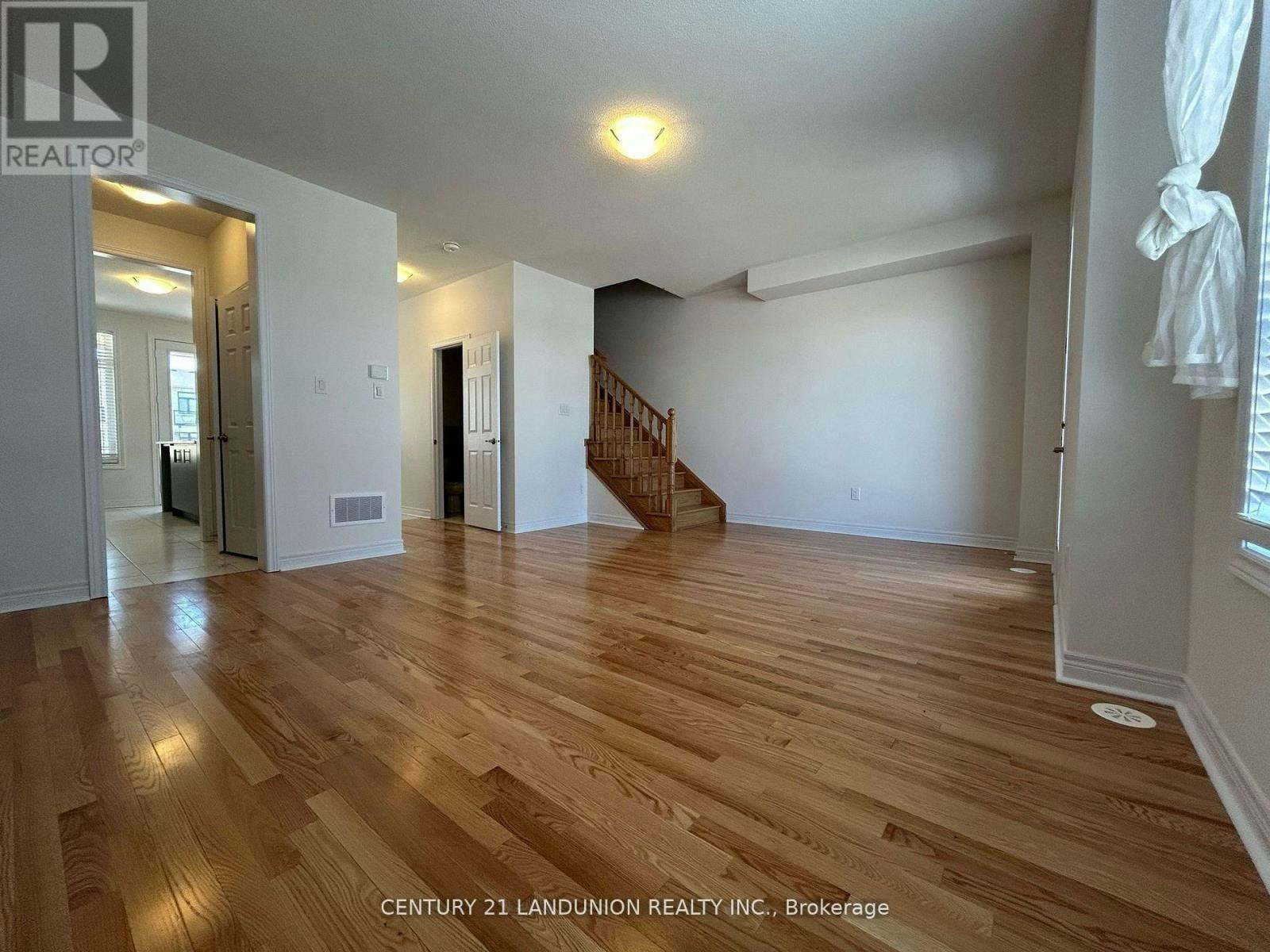 111 Mumbai Drive, Markham, ON, L3S 0G3 - 8