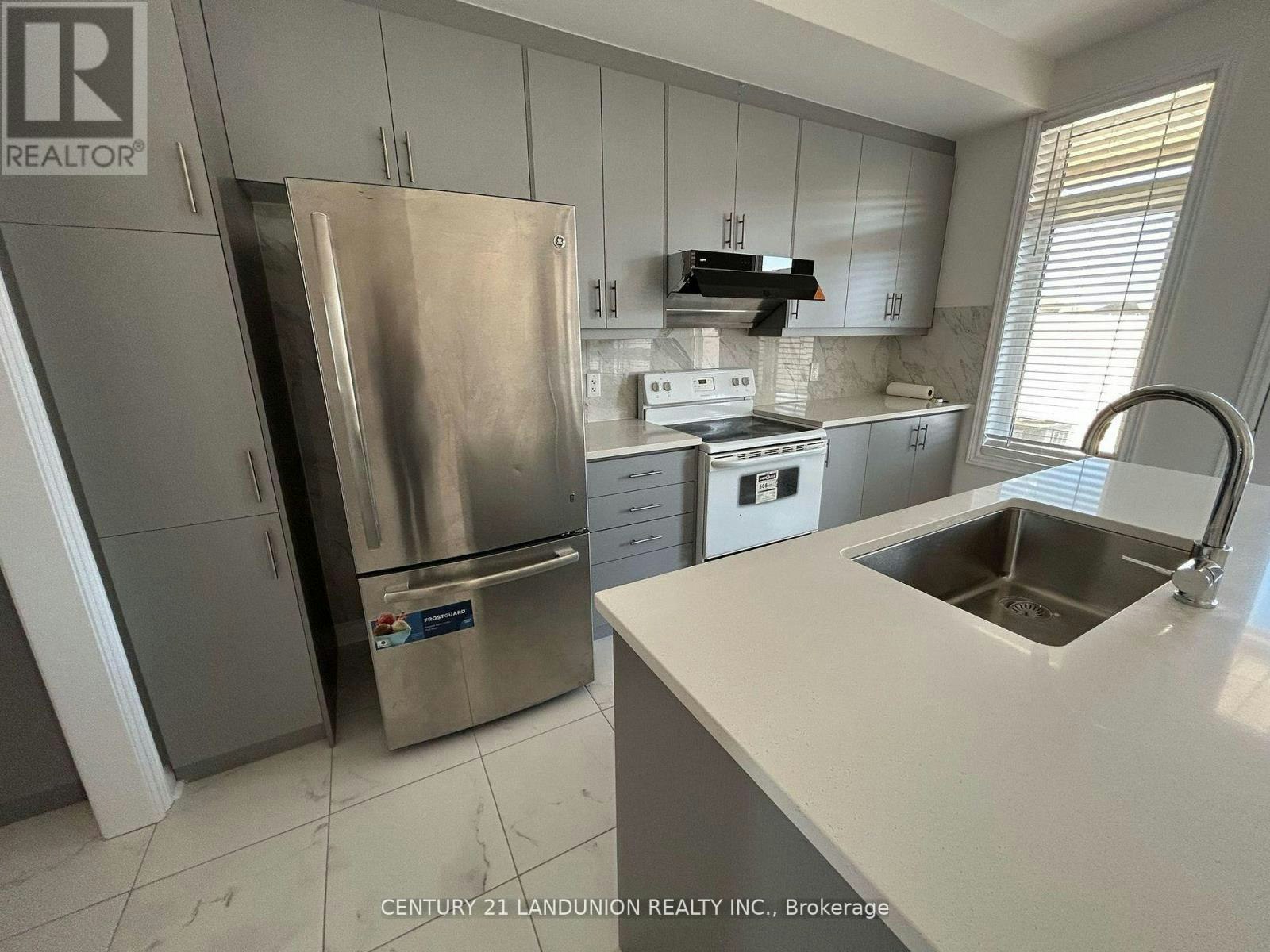 111 Mumbai Drive, Markham, ON, L3S 0G3 - 4