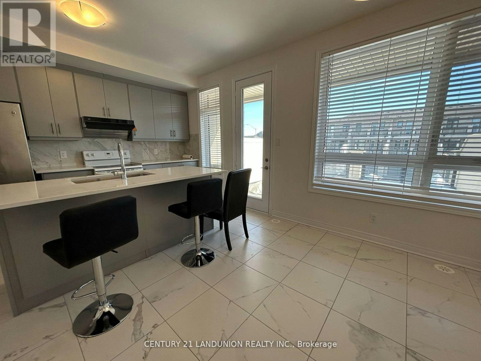111 Mumbai Drive, Markham, ON, L3S 0G3 - 5