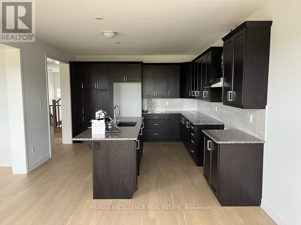 146 Forestwalk Street, Kitchener, ON, N2R 0S9 - 3