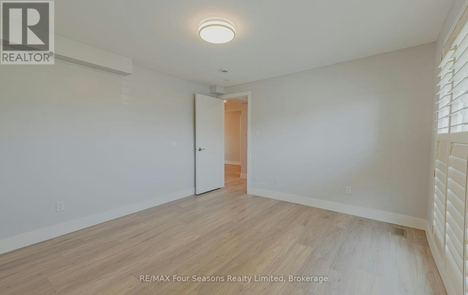 9811 Beachwood Road, Collingwood, ON, L9Y 5P1 - 10