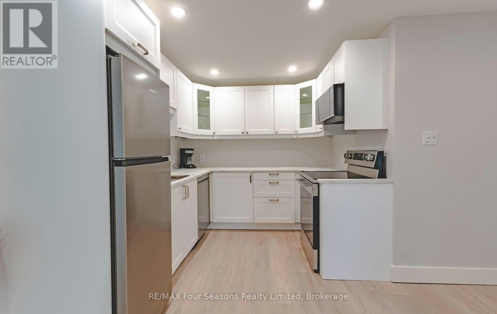 9811 Beachwood Road, Collingwood, ON, L9Y 5P1 - 6
