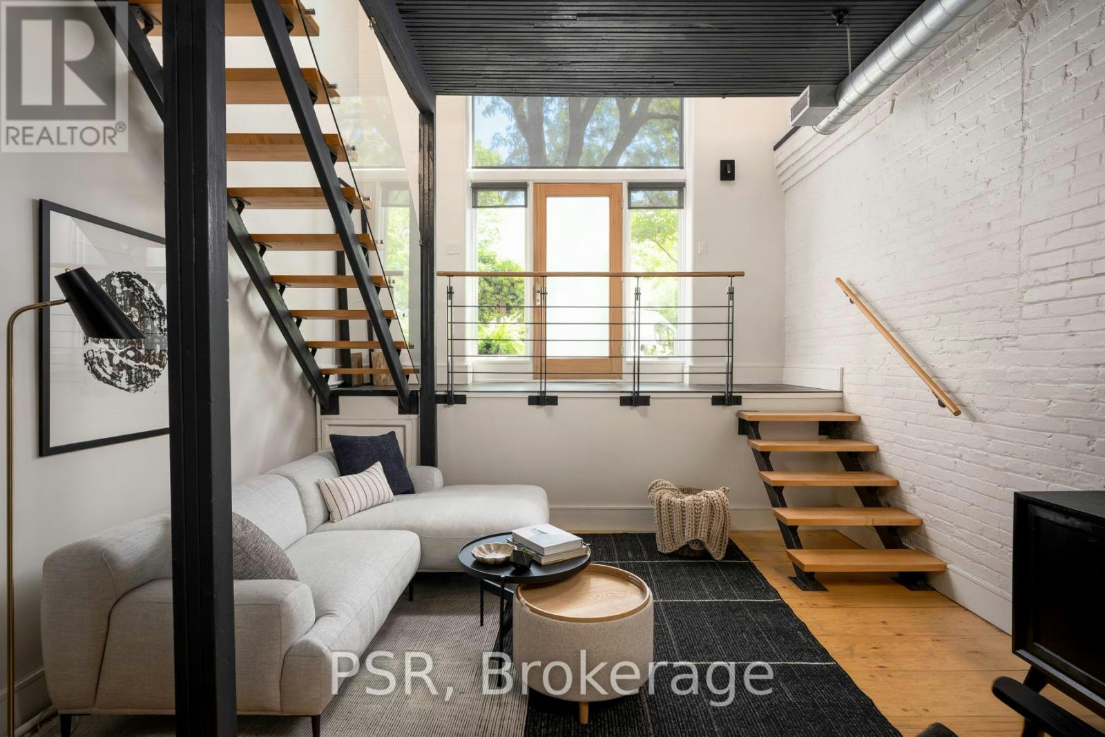8-20 Brockton Avenue, Toronto, ON, M6K 1S5