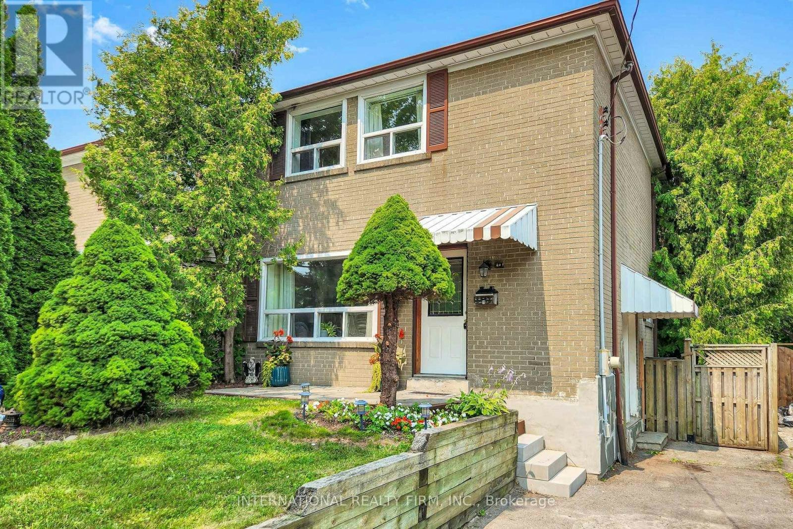 62 Porchester Drive, Toronto, ON, M1J 2R5