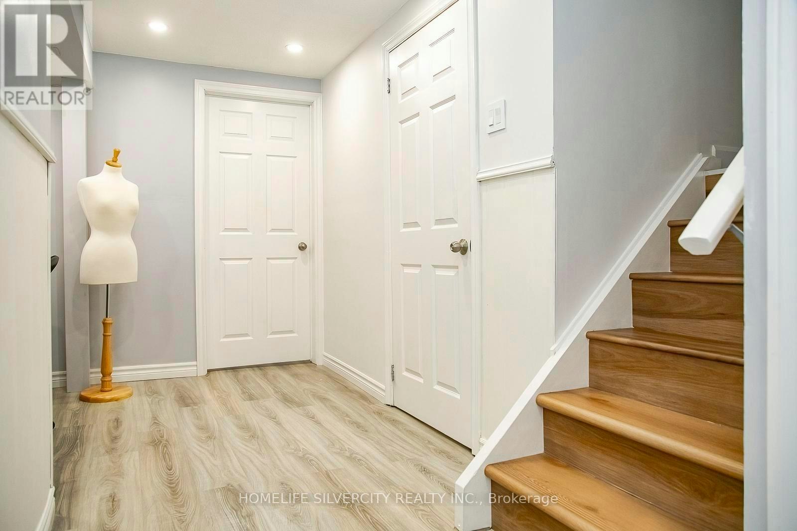 21 Mitchell Avenue, Brampton, ON, L6Z 1H2 - 37