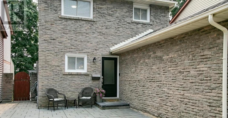 21 Mitchell Avenue, Brampton, ON, L6Z 1H2 - 3