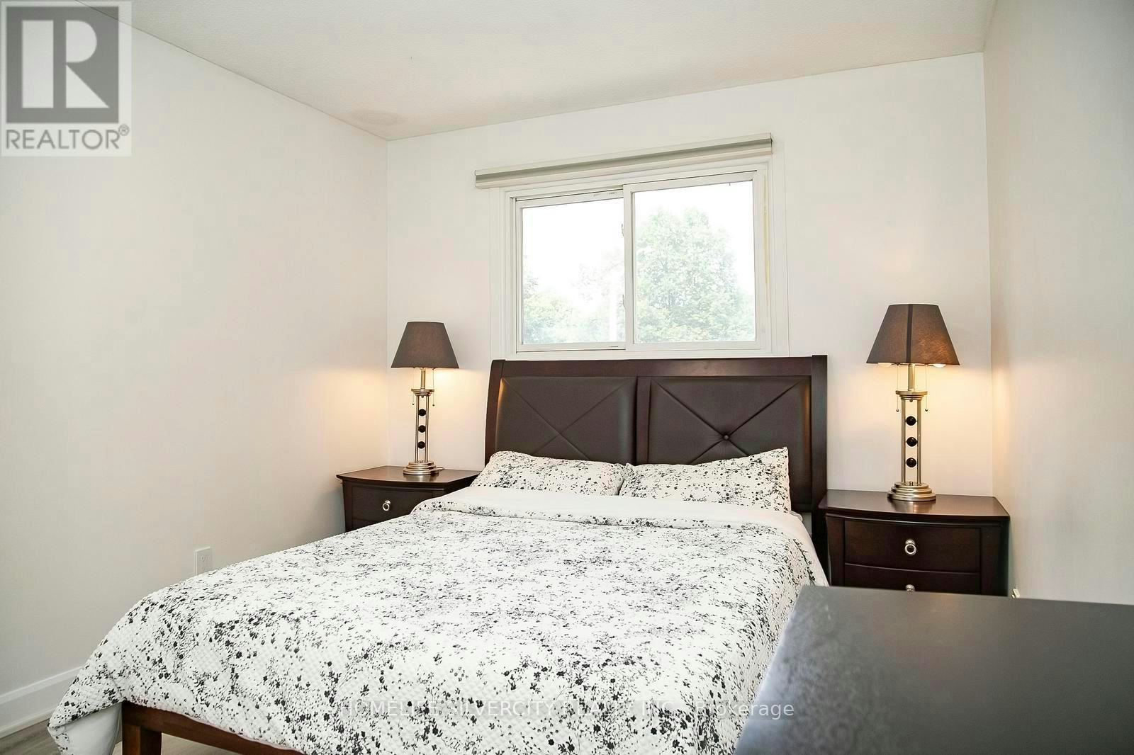 21 Mitchell Avenue, Brampton, ON, L6Z 1H2 - 26