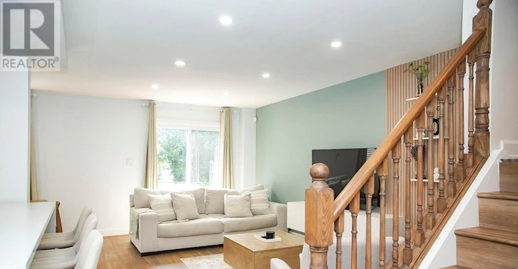 21 Mitchell Avenue, Brampton, ON, L6Z 1H2 - 7
