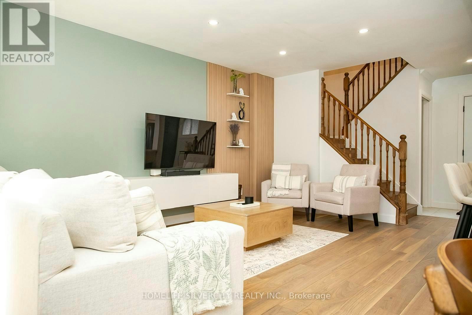 21 Mitchell Avenue, Brampton, ON, L6Z 1H2 - 12