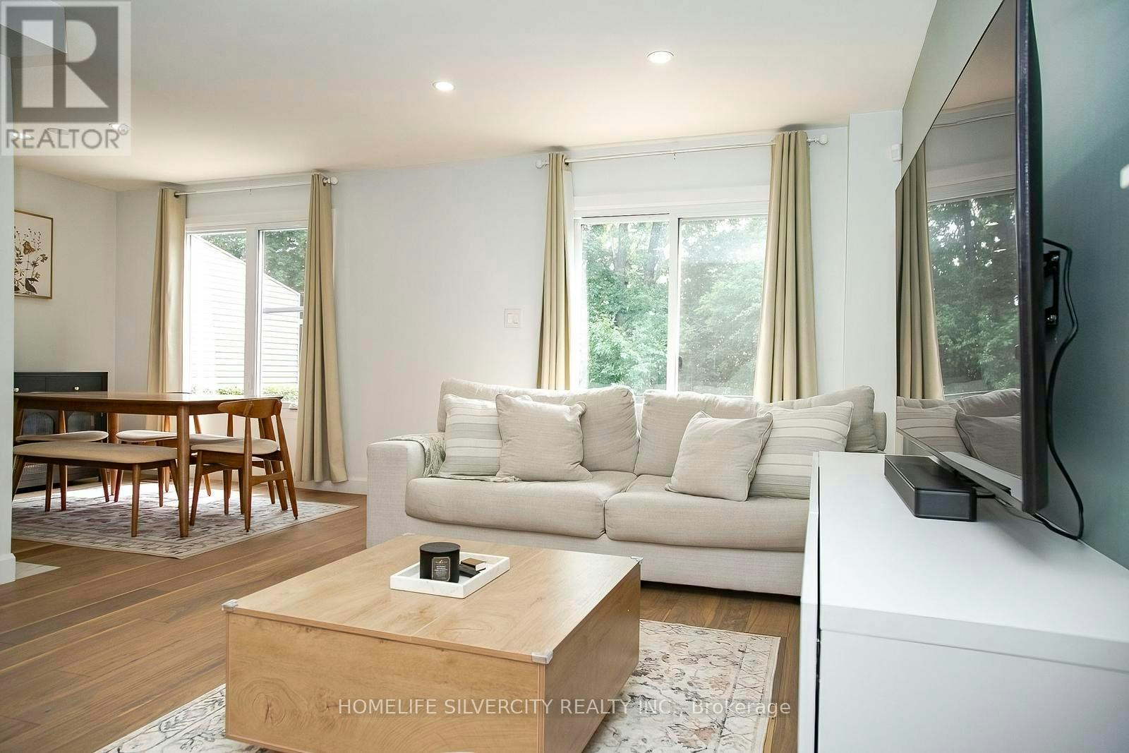 21 Mitchell Avenue, Brampton, ON, L6Z 1H2 - 9