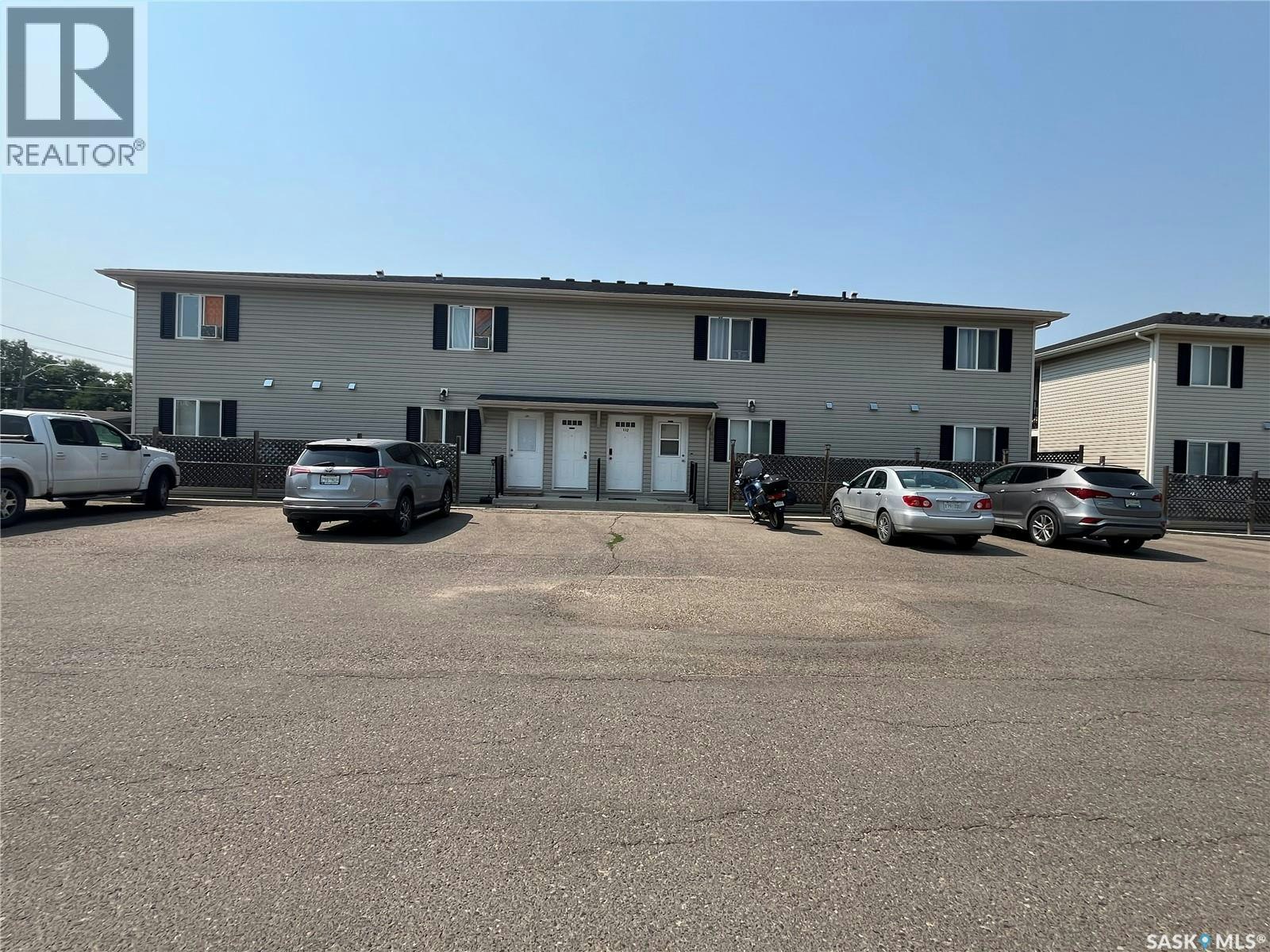 102-825 Gladstone Street E, Swift Current, SK, S9H 5P1