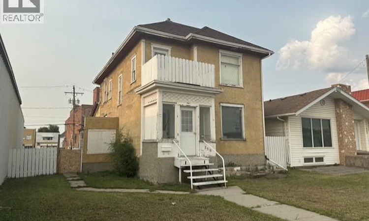 310 High Street W