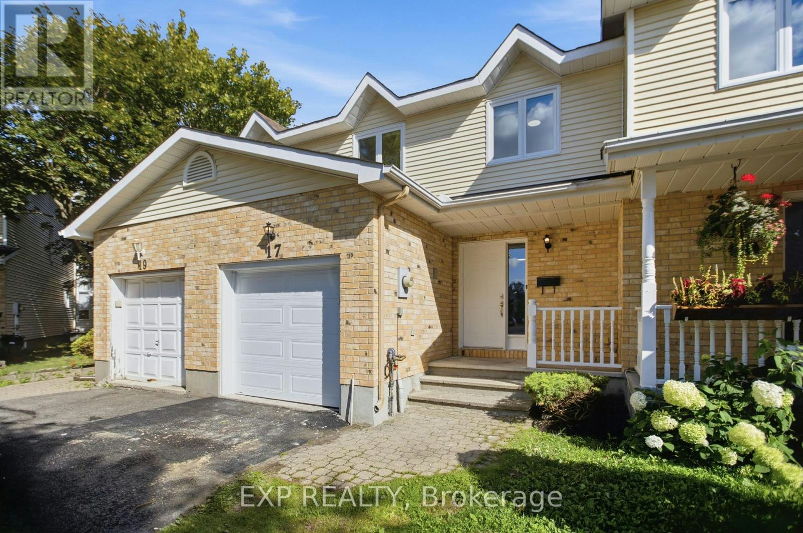 17 Kathleen Crescent, Ottawa, ON, K2S 1L5