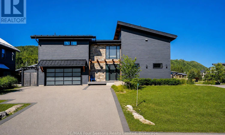 116 Arnot Crescent