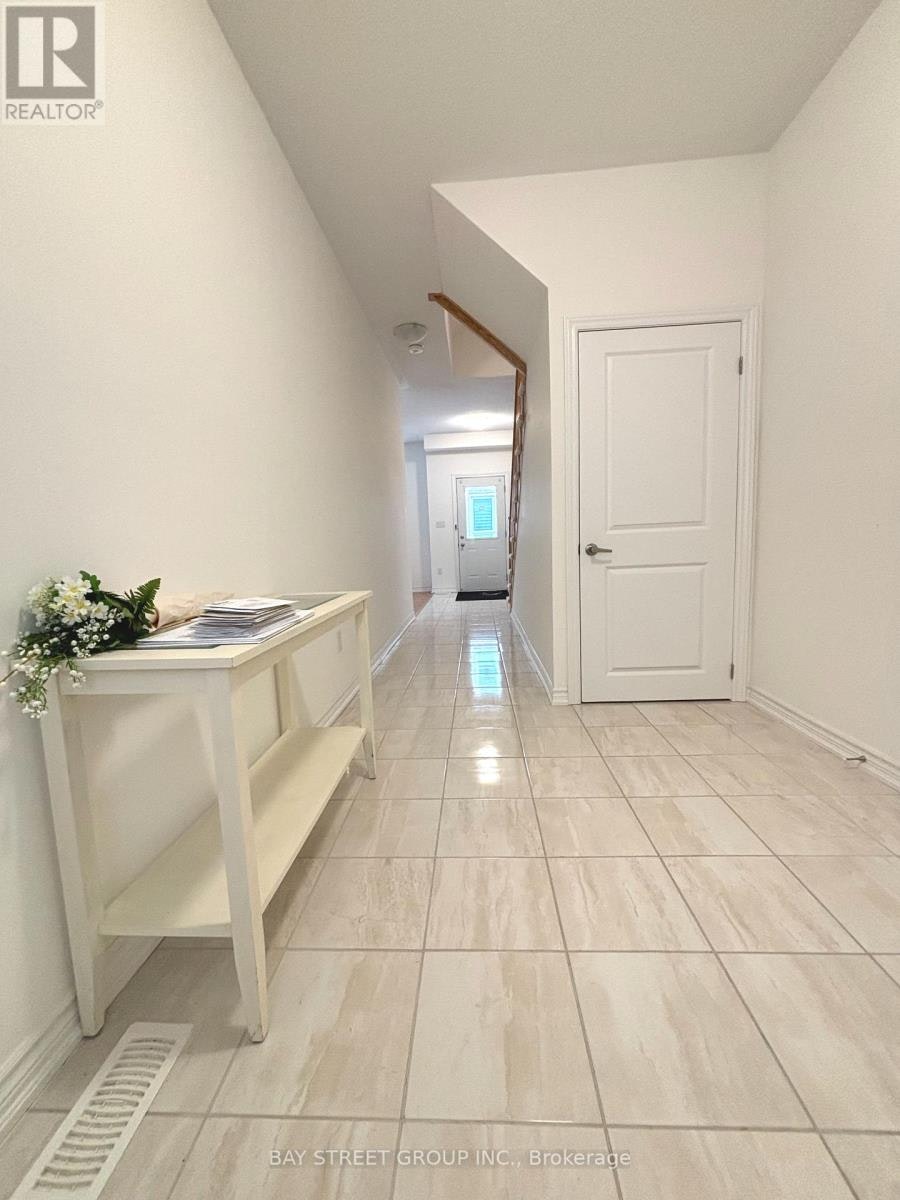 23 Imperial College Lane, Markham, ON, L6E 0V6 - 2