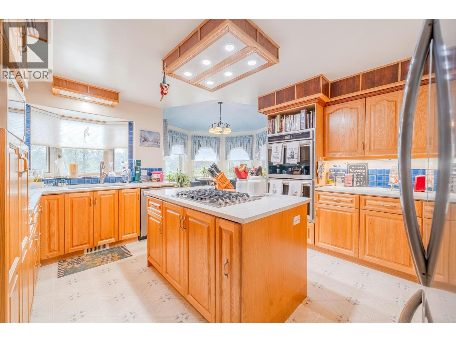 4882 Gloinnzun Crescent, 108 Mile Ranch, BC, V0K 2Z0 - 7