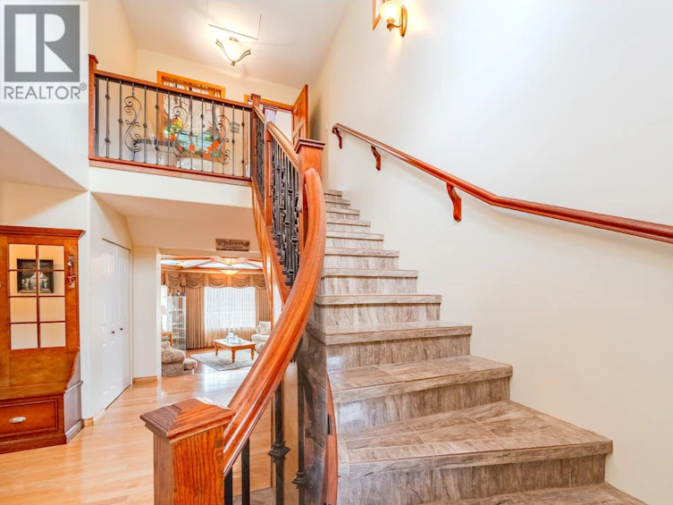 4882 Gloinnzun Crescent, 108 Mile Ranch, BC, V0K 2Z0 - 3