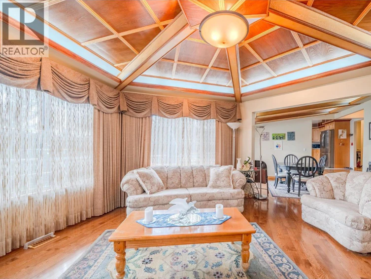 4882 Gloinnzun Crescent, 108 Mile Ranch, BC, V0K 2Z0 - 4