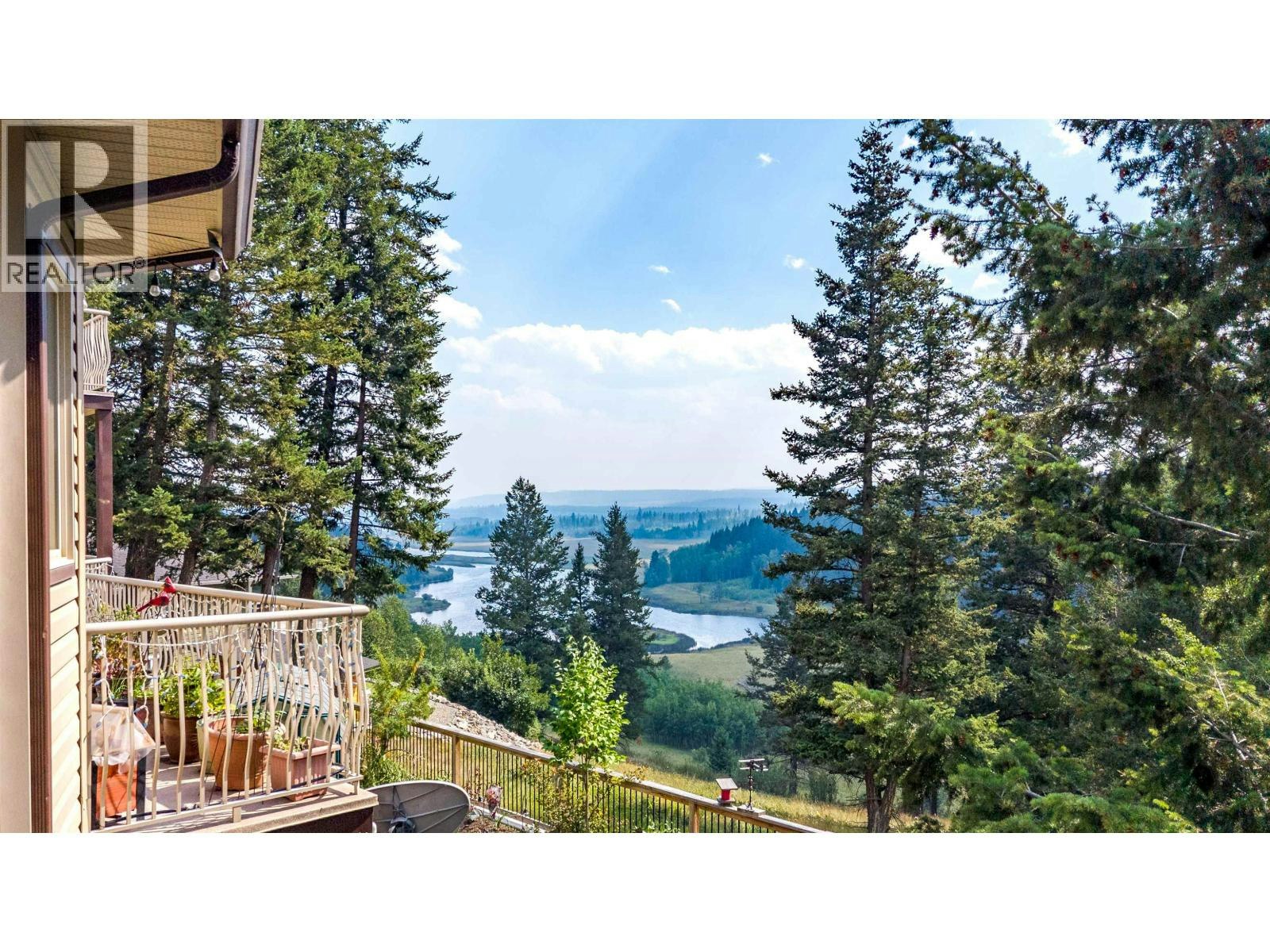 4882 Gloinnzun Crescent, 108 Mile Ranch, BC, V0K 2Z0 - 32