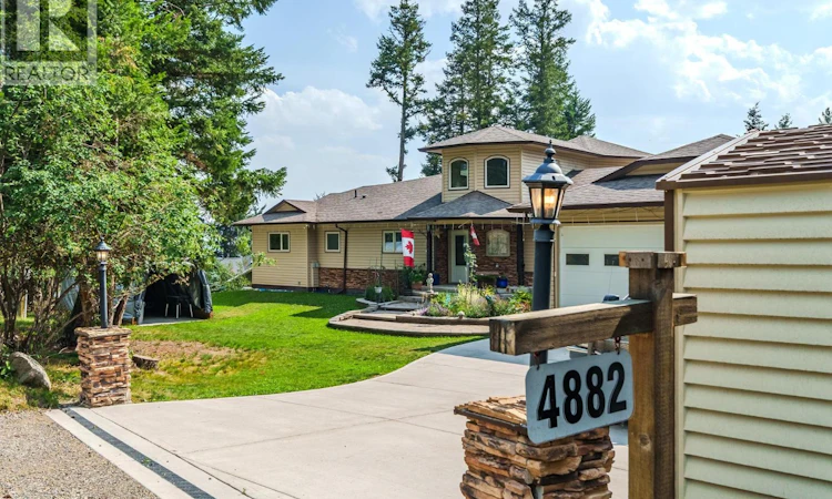 4882 Gloinnzun Crescent