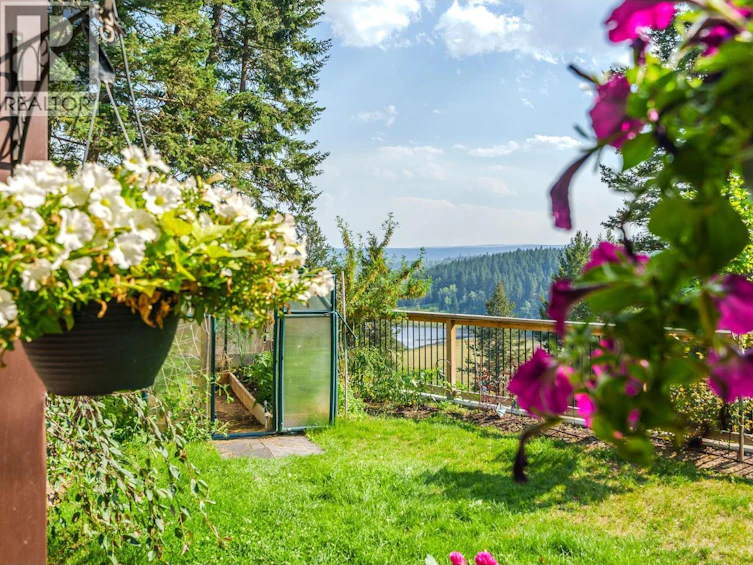 4882 Gloinnzun Crescent, 108 Mile Ranch, BC, V0K 2Z0 - 37