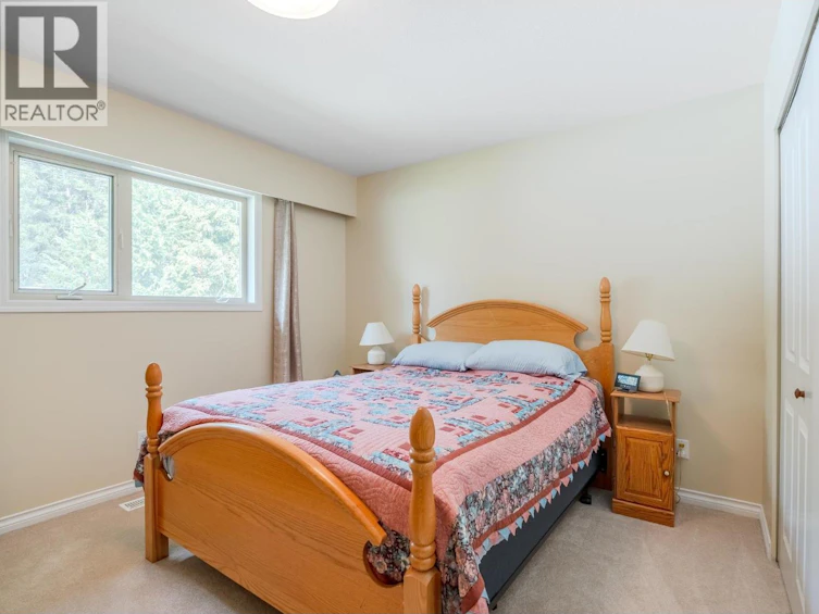 4882 Gloinnzun Crescent, 108 Mile Ranch, BC, V0K 2Z0 - 17