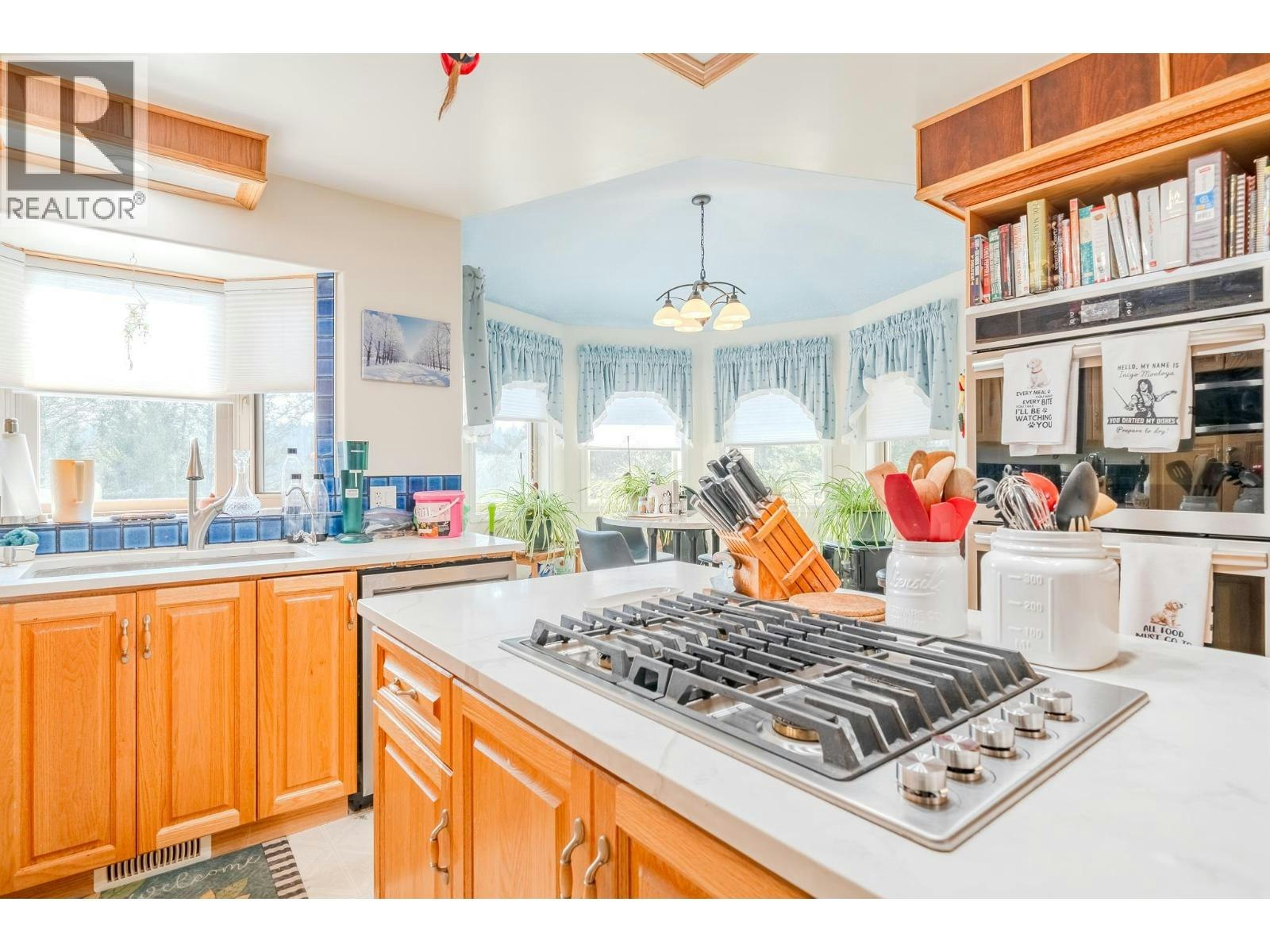 4882 Gloinnzun Crescent, 108 Mile Ranch, BC, V0K 2Z0 - 6