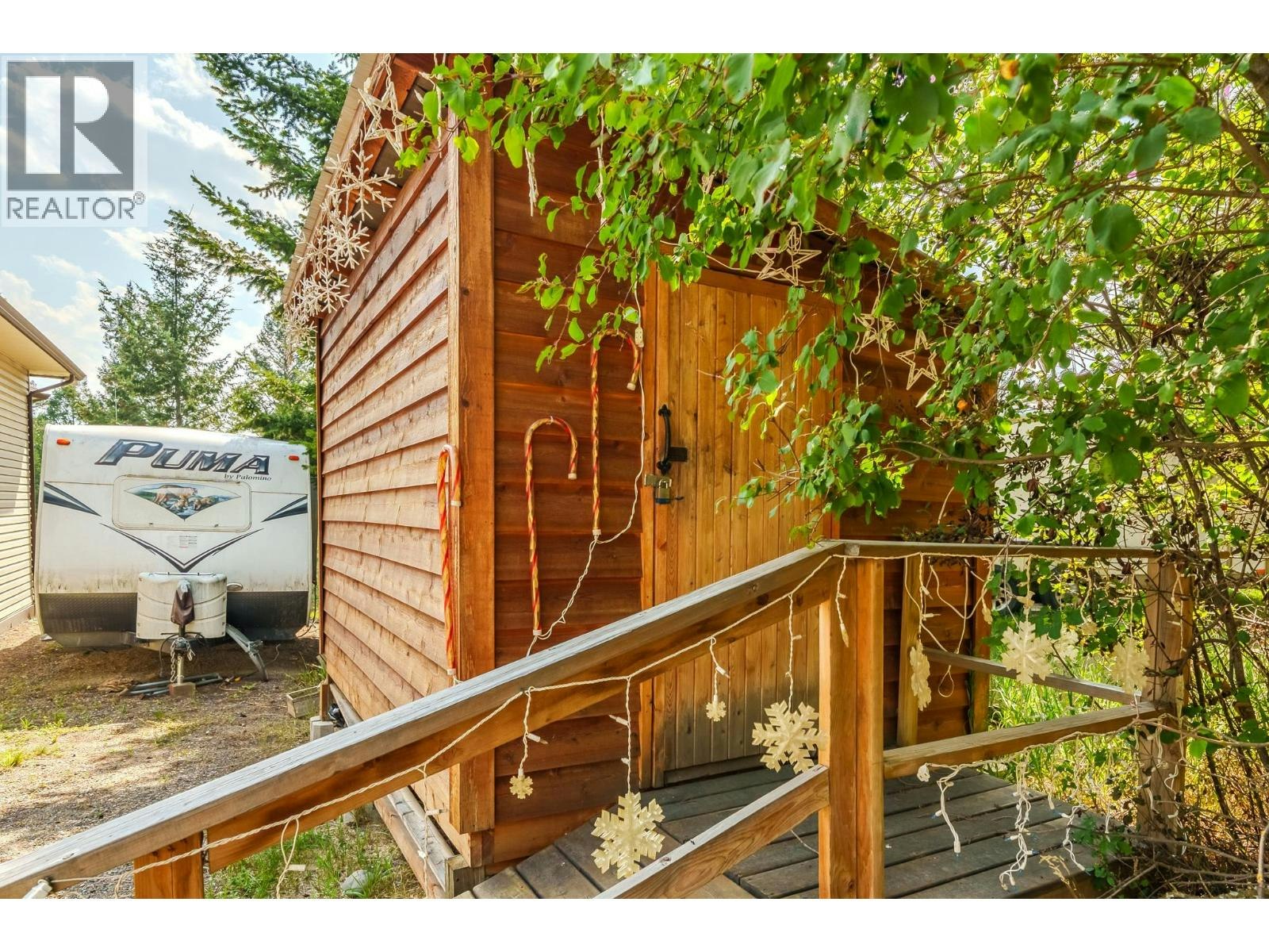 4882 Gloinnzun Crescent, 108 Mile Ranch, BC, V0K 2Z0 - 29